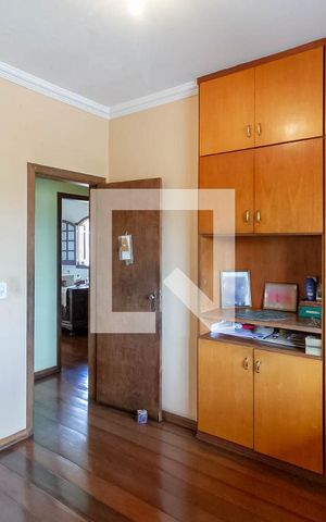 Casa para alugar com 180m², 3 quartos e sem vaga Casa para alugar com 180m², 3 quartos e sem vagaQuarto 1