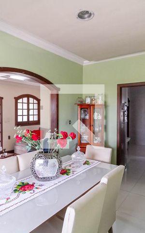 Casa para alugar com 180m², 3 quartos e sem vaga Casa para alugar com 180m², 3 quartos e sem vagaSala de Jantar