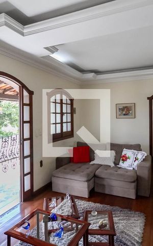 Casa para alugar com 180m², 3 quartos e sem vaga Casa para alugar com 180m², 3 quartos e sem vagaSala