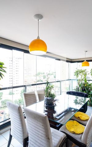 Apartamento à venda com 108m², 3 quartos e 2 vagas Apartamento à venda com 108m², 3 quartos e 2 vagasVaranda