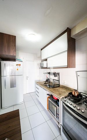 Apartamento à venda com 108m², 3 quartos e 2 vagas Apartamento à venda com 108m², 3 quartos e 2 vagasCozinha
