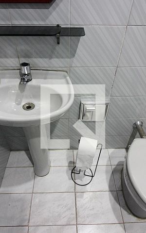 Casa à venda com 185m², 4 quartos e 3 vagasBanheiro Social 2