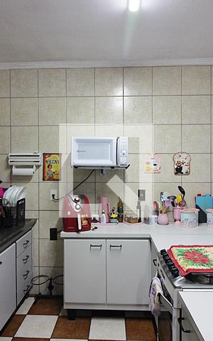 Casa à venda com 185m², 4 quartos e 3 vagasCopa e Cozinha 