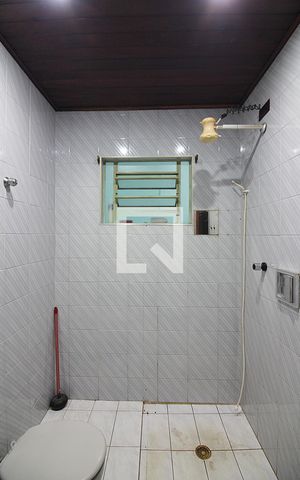 Casa à venda com 185m², 4 quartos e 3 vagasBanheiro Social 2