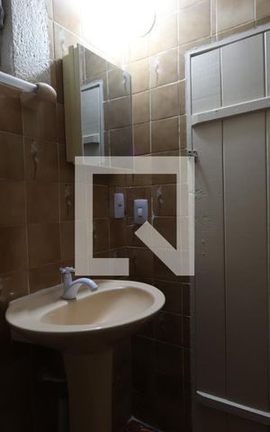 Casa para alugar com 50m², 1 quarto e sem vagaBanheiro