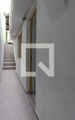 Casa para alugar com 50m², 1 quarto e sem vagaEntrada