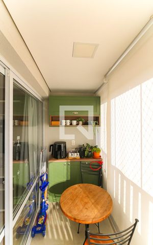 Apartamento à venda com 59m², 2 quartos e 1 vaga Apartamento à venda com 59m², 2 quartos e 1 vagaVaranda da Sala