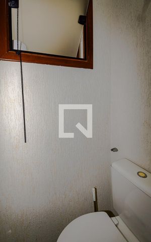 Casa à venda com 150m², 3 quartos e 2 vagas Casa à venda com 150m², 3 quartos e 2 vagasLavabo
