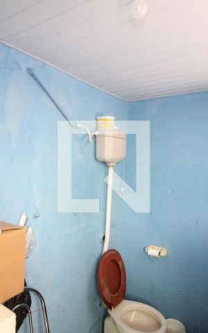 Casa à venda com 384m², 2 quartos e sem vagaCasa 2 - Banheiro de serviço