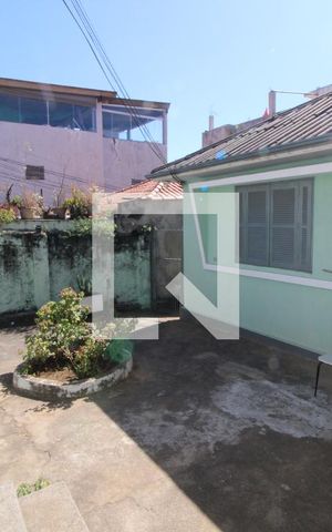 Casa à venda com 384m², 2 quartos e sem vagaQuintal