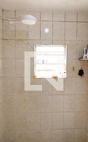 Casa à venda com 384m², 2 quartos e sem vagaCasa 1 - Banheiro