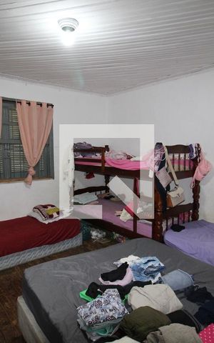 Casa à venda com 384m², 2 quartos e sem vagaCasa 2 - Quarto 1