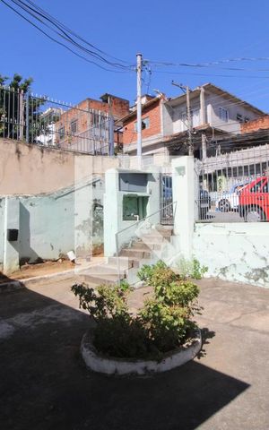 Casa à venda com 384m², 2 quartos e sem vagaQuintal
