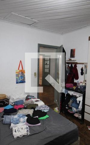 Casa à venda com 384m², 2 quartos e sem vagaCasa 2 - Quarto 1