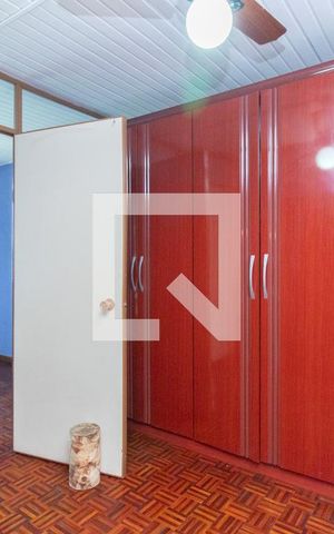 Casa à venda com 222m², 5 quartos e 5 vagas Casa à venda com 222m², 5 quartos e 5 vagasQuarto 1 - Casa 2