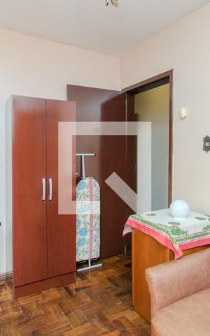 Casa à venda com 222m², 5 quartos e 5 vagas Casa à venda com 222m², 5 quartos e 5 vagasQuarto 1 - Casa 1