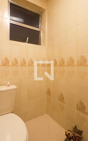 Apartamento à venda com 169m², 3 quartos e 2 vagas Apartamento à venda com 169m², 3 quartos e 2 vagasLavabo