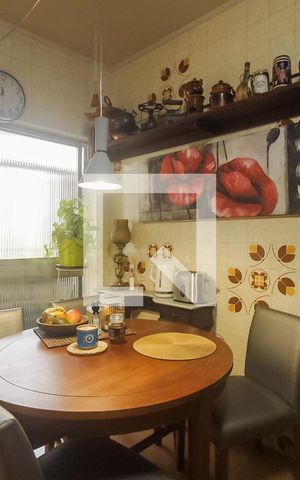 Apartamento à venda com 169m², 3 quartos e 2 vagas Apartamento à venda com 169m², 3 quartos e 2 vagasCozinha