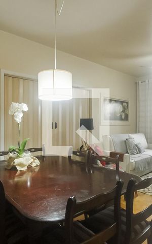 Apartamento à venda com 169m², 3 quartos e 2 vagas Apartamento à venda com 169m², 3 quartos e 2 vagasSala