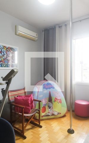 Apartamento à venda com 169m², 3 quartos e 2 vagas Apartamento à venda com 169m², 3 quartos e 2 vagasQuarto 1