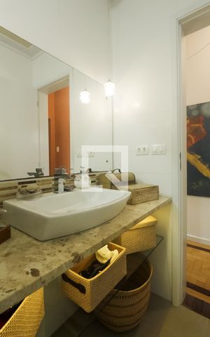 Apartamento à venda com 169m², 3 quartos e 2 vagas Apartamento à venda com 169m², 3 quartos e 2 vagasBanheiro social