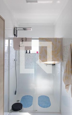 Casa à venda com 76m², 2 quartos e 1 vaga Casa à venda com 76m², 2 quartos e 1 vagaBanheiro da Suíte 1