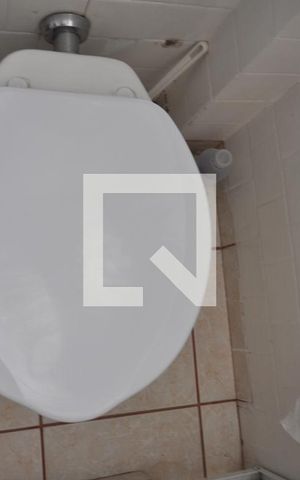 Casa à venda com 98m², 2 quartos e 1 vagaBanheiro