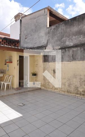 Casa à venda com 98m², 2 quartos e 1 vagaQuintal