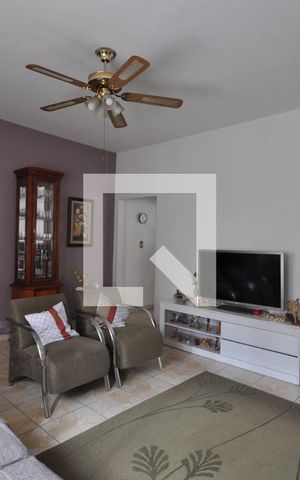 Casa à venda com 98m², 2 quartos e 1 vagaSala