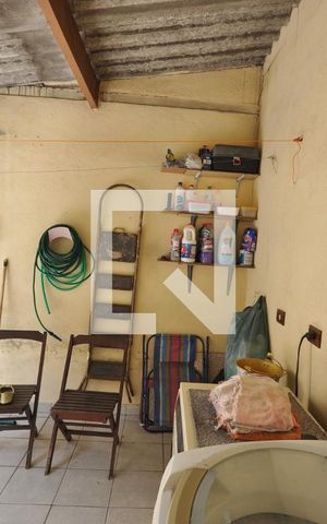 Casa à venda com 98m², 2 quartos e 1 vagaÁrea de Serviço