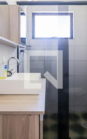 Apartamento para alugar com 60m², 2 quartos e 1 vaga Apartamento para alugar com 60m², 2 quartos e 1 vagaBanheiro