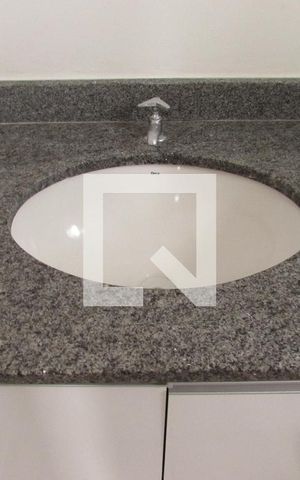 Apartamento para alugar com 74m², 3 quartos e 2 vagasBanheiro da Suíte