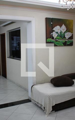 Casa à venda com 585m², 5 quartos e 4 vagasSala
