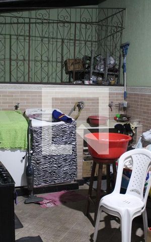 Casa à venda com 585m², 5 quartos e 4 vagasÁrea de Serviço