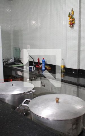 Casa à venda com 585m², 5 quartos e 4 vagasTerraço