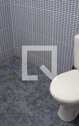 Casa à venda com 585m², 5 quartos e 4 vagasBanheiro 2