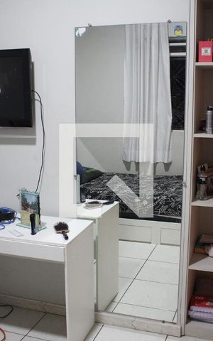 Casa à venda com 585m², 5 quartos e 4 vagasQuarto 2