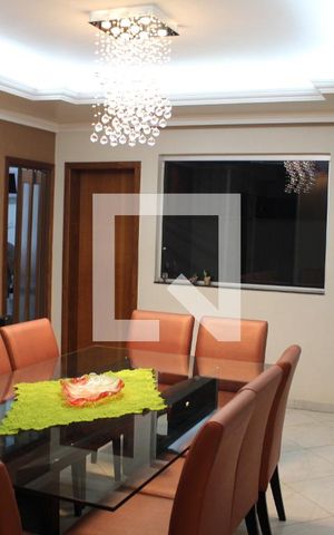 Casa à venda com 585m², 5 quartos e 4 vagasCopa