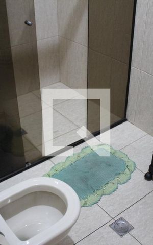 Casa à venda com 585m², 5 quartos e 4 vagasBanheiro 1