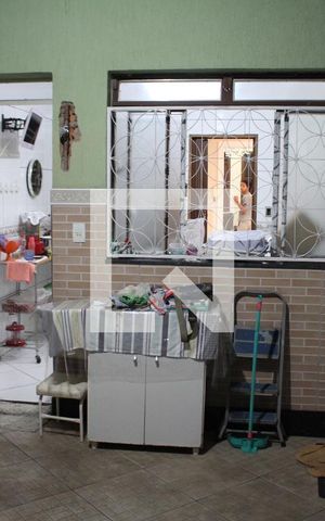 Casa à venda com 585m², 5 quartos e 4 vagasÁrea de Serviço