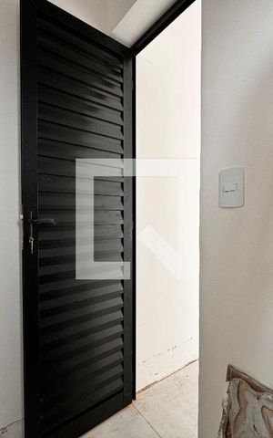 Apartamento à venda com 100m², 2 quartos e 1 vaga Apartamento à venda com 100m², 2 quartos e 1 vagaBanheiro de serviço