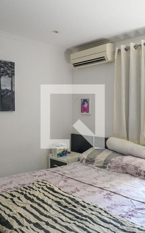 Casa à venda com 198m², 3 quartos e 2 vagas Casa à venda com 198m², 3 quartos e 2 vagasQuarto 3