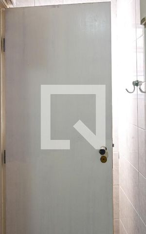 Casa à venda com 198m², 3 quartos e 2 vagas Casa à venda com 198m², 3 quartos e 2 vagasBanheiro Quarto 2