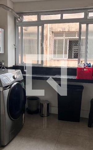 Apartamento à venda com 182m², 3 quartos e 1 vagaÁrea de Serviço