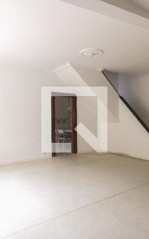 Casa à venda com 400m², 4 quartos e 6 vagas Casa à venda com 400m², 4 quartos e 6 vagasSala