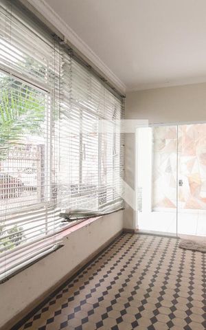 Casa à venda com 400m², 4 quartos e 6 vagas Casa à venda com 400m², 4 quartos e 6 vagasVaranda Sala