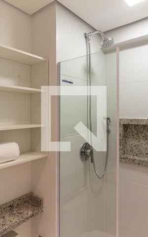 Studio para alugar com 26m², 1 quarto e sem vaga Studio para alugar com 26m², 1 quarto e sem vagaBanheiro
