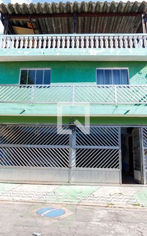 Casa à venda com 142m², 3 quartos e 1 vaga Casa à venda com 142m², 3 quartos e 1 vagaFachada
