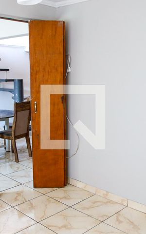 Casa à venda com 142m², 3 quartos e 1 vaga Casa à venda com 142m², 3 quartos e 1 vagaQuarto 3 - Suíte