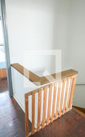 Casa à venda com 155m², 3 quartos e 2 vagas Casa à venda com 155m², 3 quartos e 2 vagasCorredor